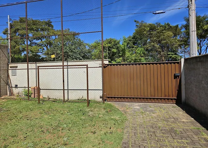 Hotel que aceita animais de estimação: Chácara na Morada dos Pássaros - Poços de Caldas