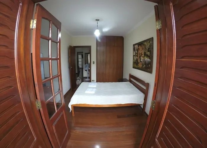 Confortavel Casa De Madeira